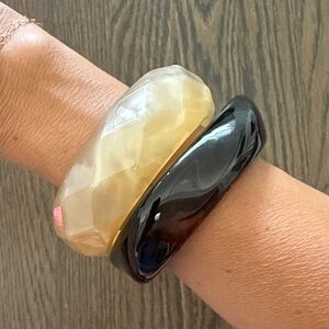 Chunky Resin Bangle Bracelet Set - tortoise and Cream